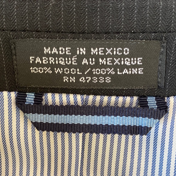 Tommy Hilfiger Black Pin Stripe 100% Wool Blazer - Sz 44 R - Picture 7 of 9